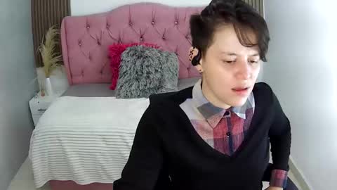 Snapshot of bug2025 chatting on 02-11-26, 01:32 bug2025 online show from 02-11-26, 01:32