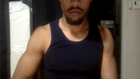 Snapshot of bulaboy27 chatting on 01-10-25, 02:23 meaty man online show from 01-10-25, 02:23