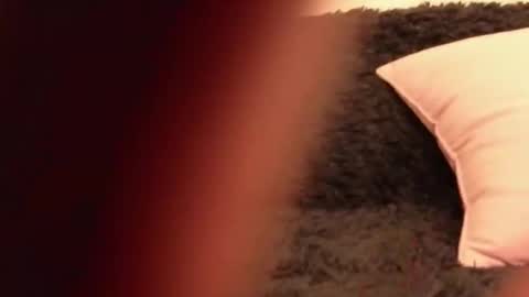 Snapshot of bumblubee chatting on 10-21-25, 07:03 Tonny online show from 10-21-25, 07:03