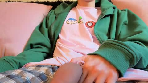 Snapshot of bumblubee chatting on 02-23-26, 07:11 Tonny online show from 02-23-26, 07:11