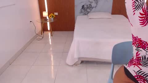 Rossi Hill online show from 03-12-26, 12:00