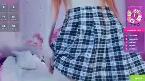Snapshot of bunny_gaze chatting on 06-27-26, 01:39 Kira online show from 06-27-26, 01:39