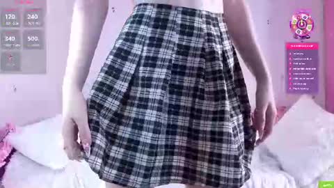 Snapshot of bunny_gaze chatting on 07-21-26, 02:19 Kira online show from 07-21-26, 02:19