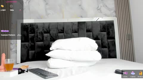 Snapshot of bunny_maxxi chatting on 12-11-24, 03:37 bunny online show from 12-11-24, 03:37