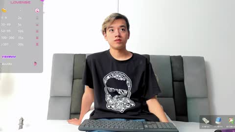Snapshot of bunny_maxxi chatting on 02-02-25, 12:35 bunny online show from 02-02-25, 12:35
