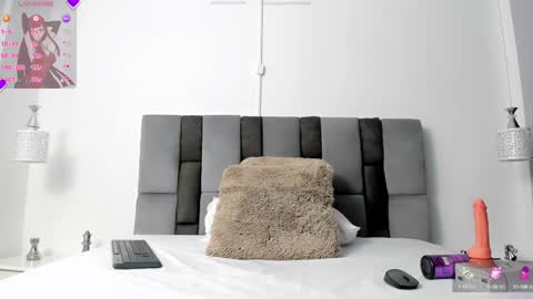 Snapshot of bunny_maxxi chatting on 02-02-25, 03:39 bunny online show from 02-02-25, 03:39