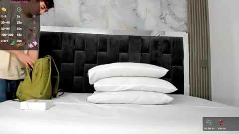 Snapshot of bunny_maxxi chatting on 10-03-25, 12:13 bunny online show from 10-03-25, 12:13