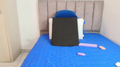 Snapshot of bunny_swtt chatting on 01-14-25, 07:17 Carolina online show from 01-14-25, 07:17