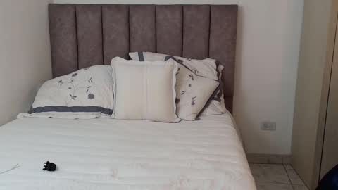 Snapshot of bunny_swtt chatting on 02-17-25, 09:03 Carolina online show from 02-17-25, 09:03