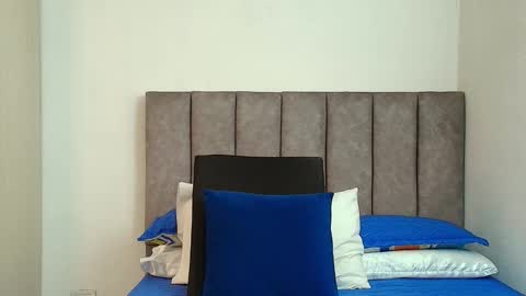 Snapshot of bunny_swtt chatting on 11-17-25, 03:56 Carolina online show from 11-17-25, 03:56