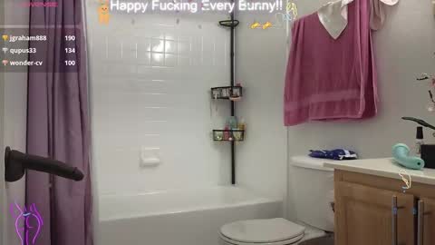 Tokki  bunny  online show from 01-11-25, 03:44