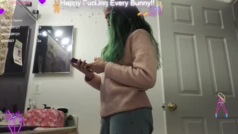 Tokki  bunny  online show from 01-30-25, 12:29