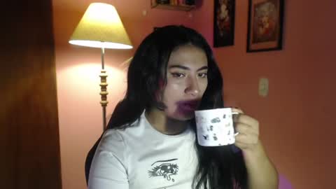 Snapshot of bunnyemilyr0s33 chatting on 06-25-26, 08:08 bunnyEmilyR0s33 online show from 06-25-26, 08:08