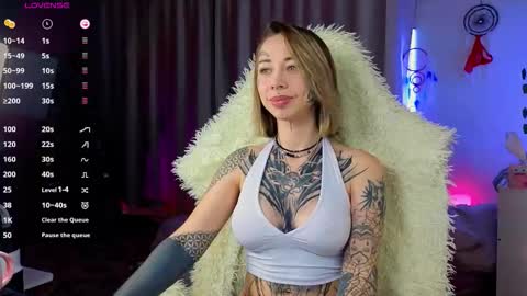bunnykelly online show from 12-17-25, 09:21