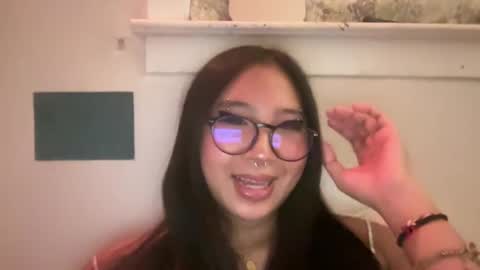 Snapshot of bunnysworld999 chatting on 02-13-25, 12:13 lulu online show from 02-13-25, 12:13