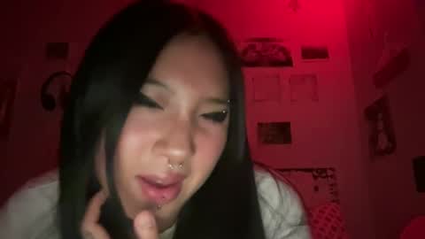 Snapshot of bunnysworld999 chatting on 02-22-25, 01:44 lulu online show from 02-22-25, 01:44