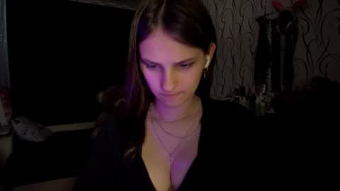 Bella online show from 06-21-26, 06:05