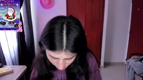 Snapshot of bunnyy09 chatting on 12-23-24, 06:05 Jess online show from 12-23-24, 06:05