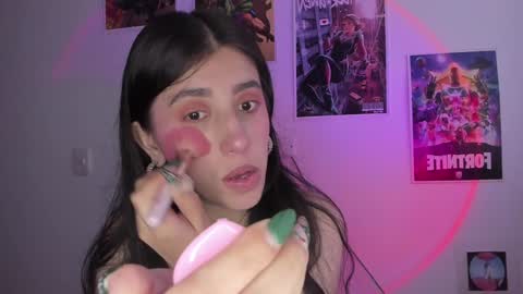 Snapshot of bunnyy09 chatting on 01-17-25, 09:39 Jess online show from 01-17-25, 09:39