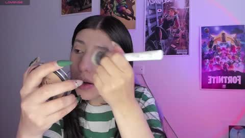 Snapshot of bunnyy09 chatting on 01-19-25, 02:17 Jess online show from 01-19-25, 02:17