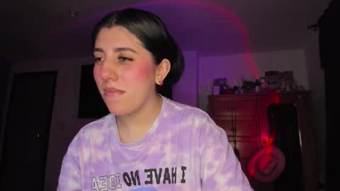 Snapshot of bunnyy09 chatting on 10-17-25, 02:04 Jess online show from 10-17-25, 02:04