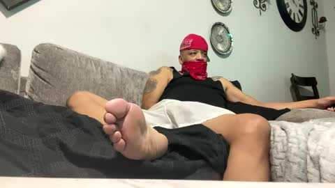 Snapshot of bunz627 chatting on 02-16-25, 05:48 Iam King online show from 02-16-25, 05:48
