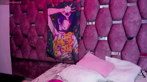 Snapshot of burbuja_pink_ chatting on 05-26-26, 03:35 burbuja pink online show from 05-26-26, 03:35