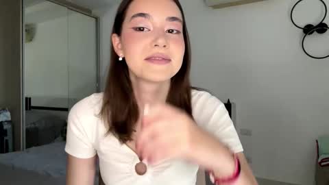 Nica online show from 02-18-26, 07:48