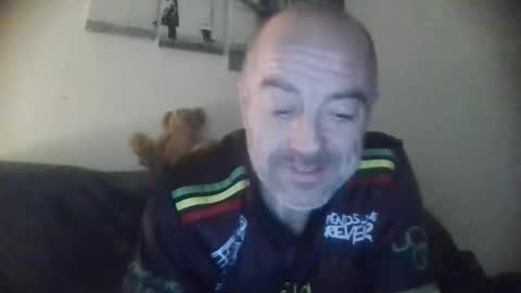 burnleyguy1977 online show from 01-16-25, 05:42