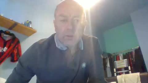 burnleyguy1977 online show from 04-28-26, 08:41