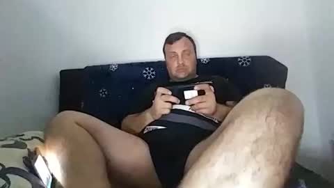 Snapshot of bury703709 chatting on 03-13-26, 10:27 Creazy dad online show from 03-13-26, 10:27