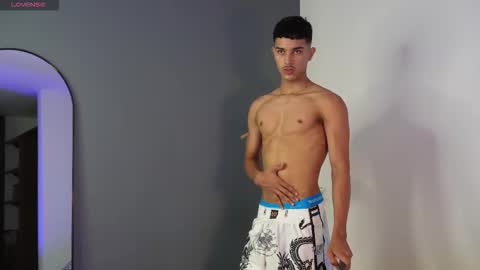 Snapshot of busterspinter chatting on 10-23-25, 06:06 Buster independent model online show from 10-23-25, 06:06