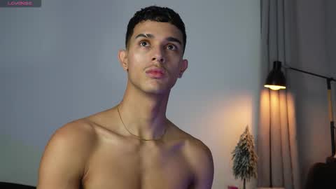 Snapshot of busterspinter chatting on 12-20-25, 09:33 Buster independent model online show from 12-20-25, 09:33