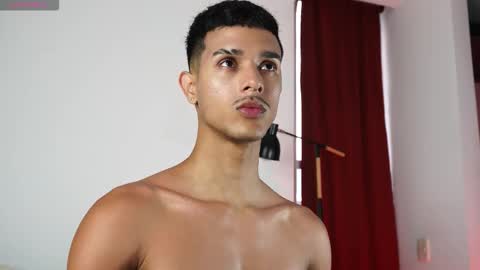 Snapshot of busterspinter chatting on 02-20-26, 10:43 Buster independent model online show from 02-20-26, 10:43