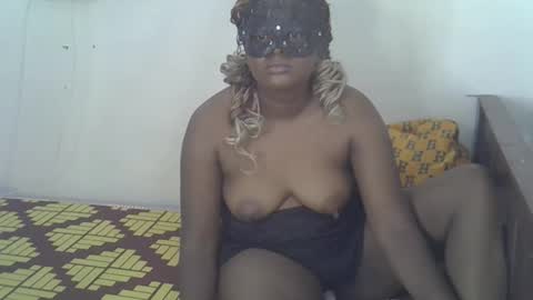 Snapshot of busty_garlie chatting on 03-14-26, 05:07 Jojo online show from 03-14-26, 05:07