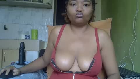 busty kenzi online show from 09-11-25, 11:10