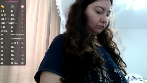 Snapshot of bustyemma chatting on 05-09-26, 10:09 Emma online show from 05-09-26, 10:09