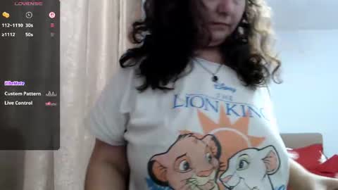 Snapshot of bustyemma chatting on 06-14-26, 05:15 Emma online show from 06-14-26, 05:15