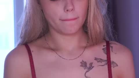 Snapshot of butteflai chatting on 06-18-26, 09:14 butteflai online show from 06-18-26, 09:14