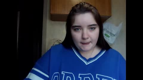 butterfly18988 online show from 10-23-25, 06:45