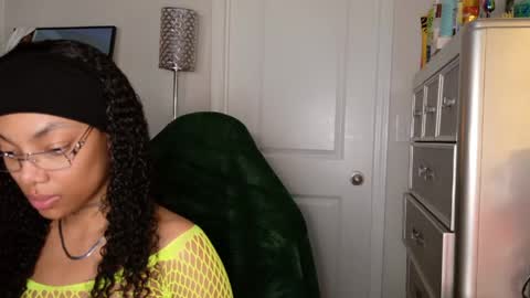 butterfly booty online show from 04-24-26, 01:52