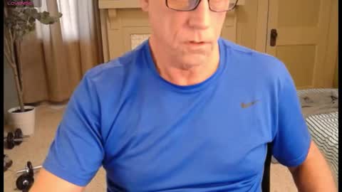 Miles online show from 11-11-25, 07:36