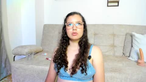 BUNNY BELLA online show from 03-08-26, 02:04