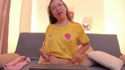 Snapshot of buunny_bella chatting on 06-28-26, 03:23 BUNNY BELLA online show from 06-28-26, 03:23