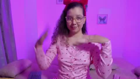 Snapshot of buunny_bella chatting on 08-02-26, 03:27 BUNNY BELLA online show from 08-02-26, 03:27