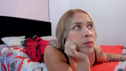 Snapshot of byanca_winklar chatting on 10-02-25, 06:59     online show from 10-02-25, 06:59