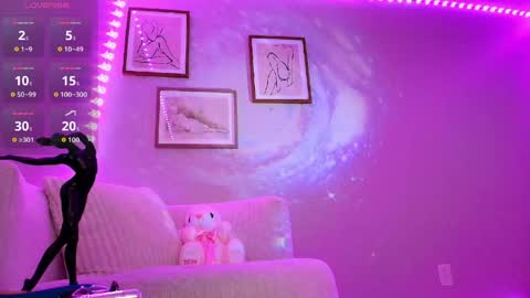 Paris online show from 03-22-26, 08:56