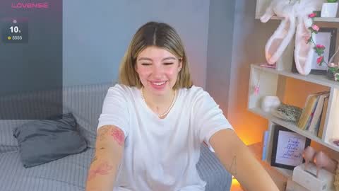 Kira online show from 01-11-25, 11:12