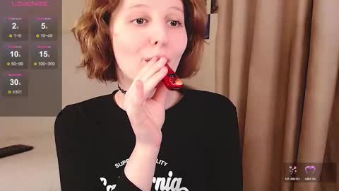 Snapshot of c0ralynx chatting on 10-30-25, 03:24 C0ralynx online show from 10-30-25, 03:24