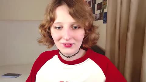 Snapshot of c0ralynx chatting on 11-01-25, 08:22 C0ralynx online show from 11-01-25, 08:22